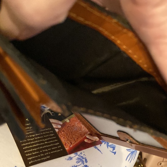 Patricia Nash leather floral wallet - Picture 10 of 16